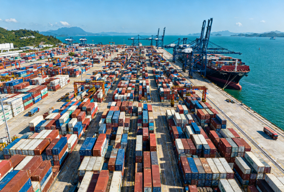 开船后紧急改收货地址，高效协调助客户如期交付