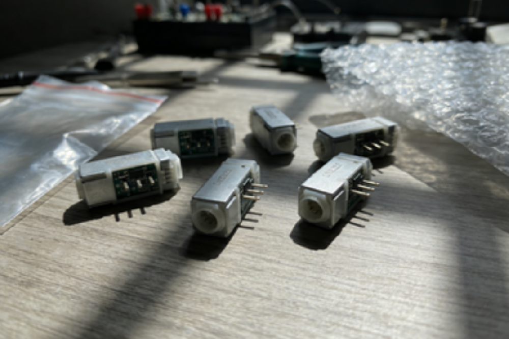 一票被迪拜海关卡住的传感器，怎么72小时救回来？